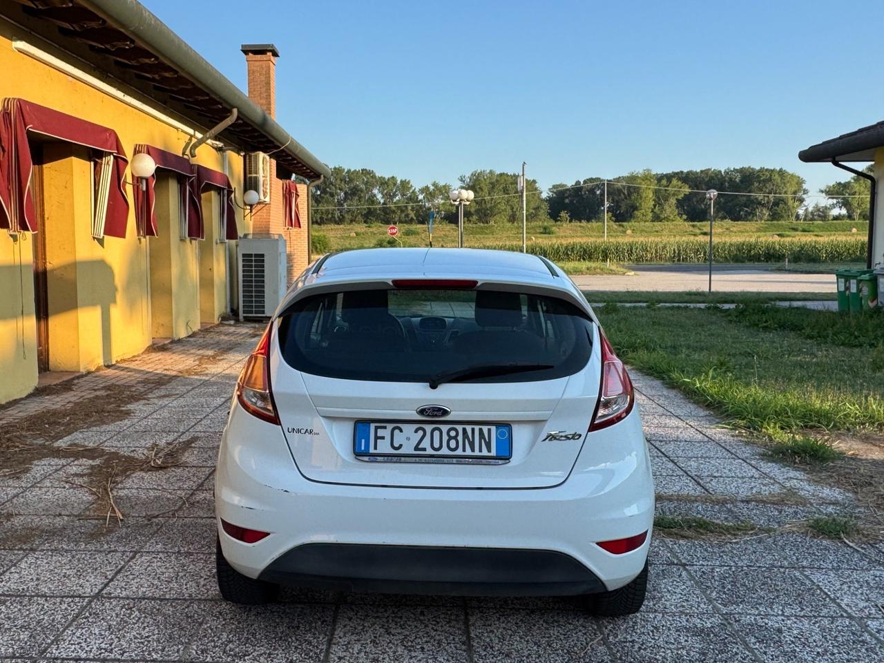 Ford Fiesta 1.5 TDCi 75CV 5 porte Business