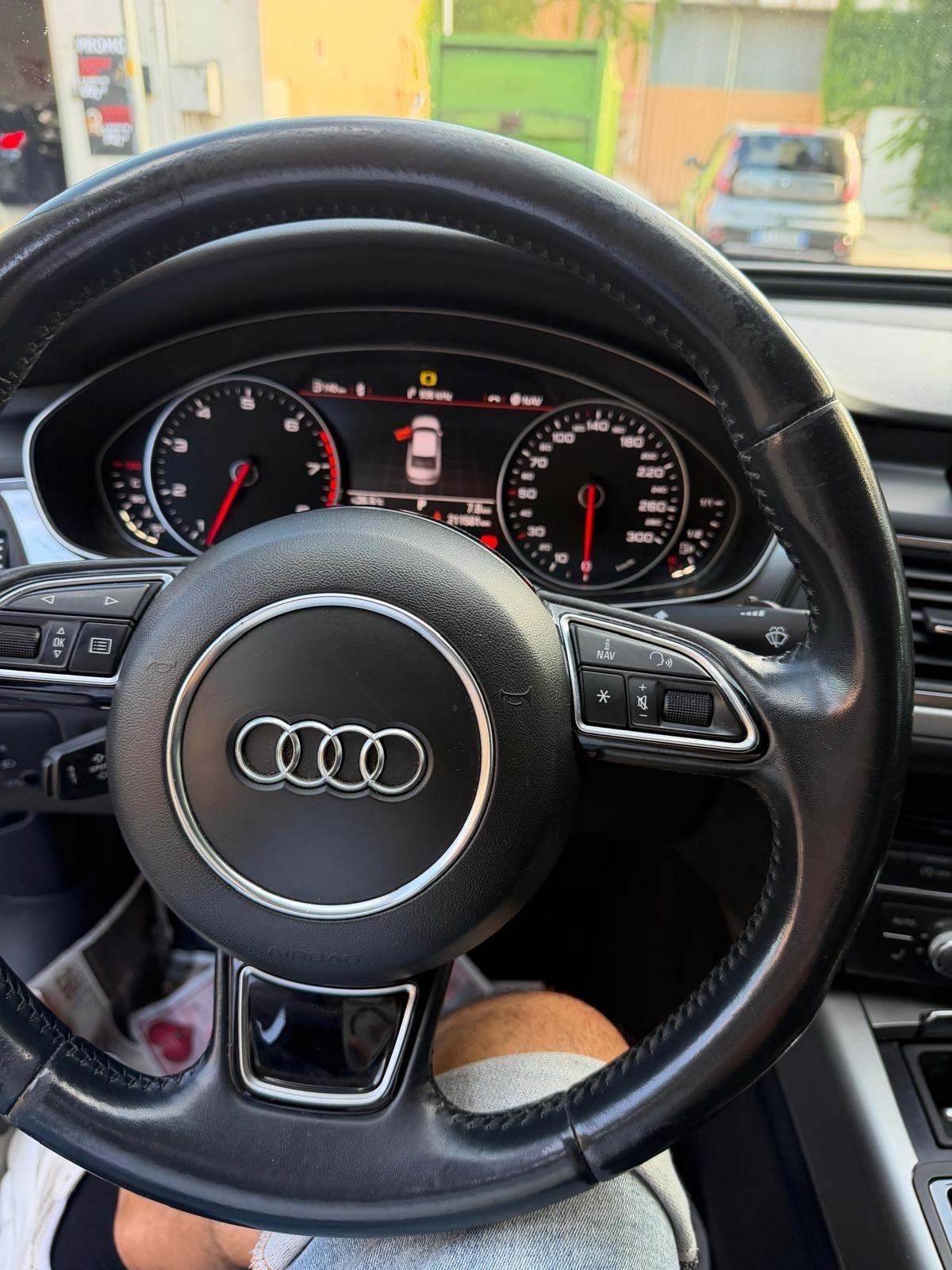 Audi A6 2.8 FSI quattro S tronic Business plus
