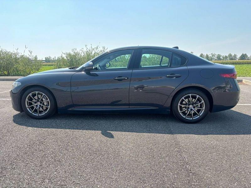 Alfa Romeo Giulia CINGHIA FATTA - 2.2 diesel 150cv