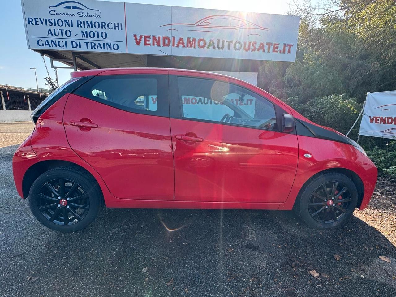 Toyota Aygo 1.0 VVT-i 69 CV 5 porte x-clusiv