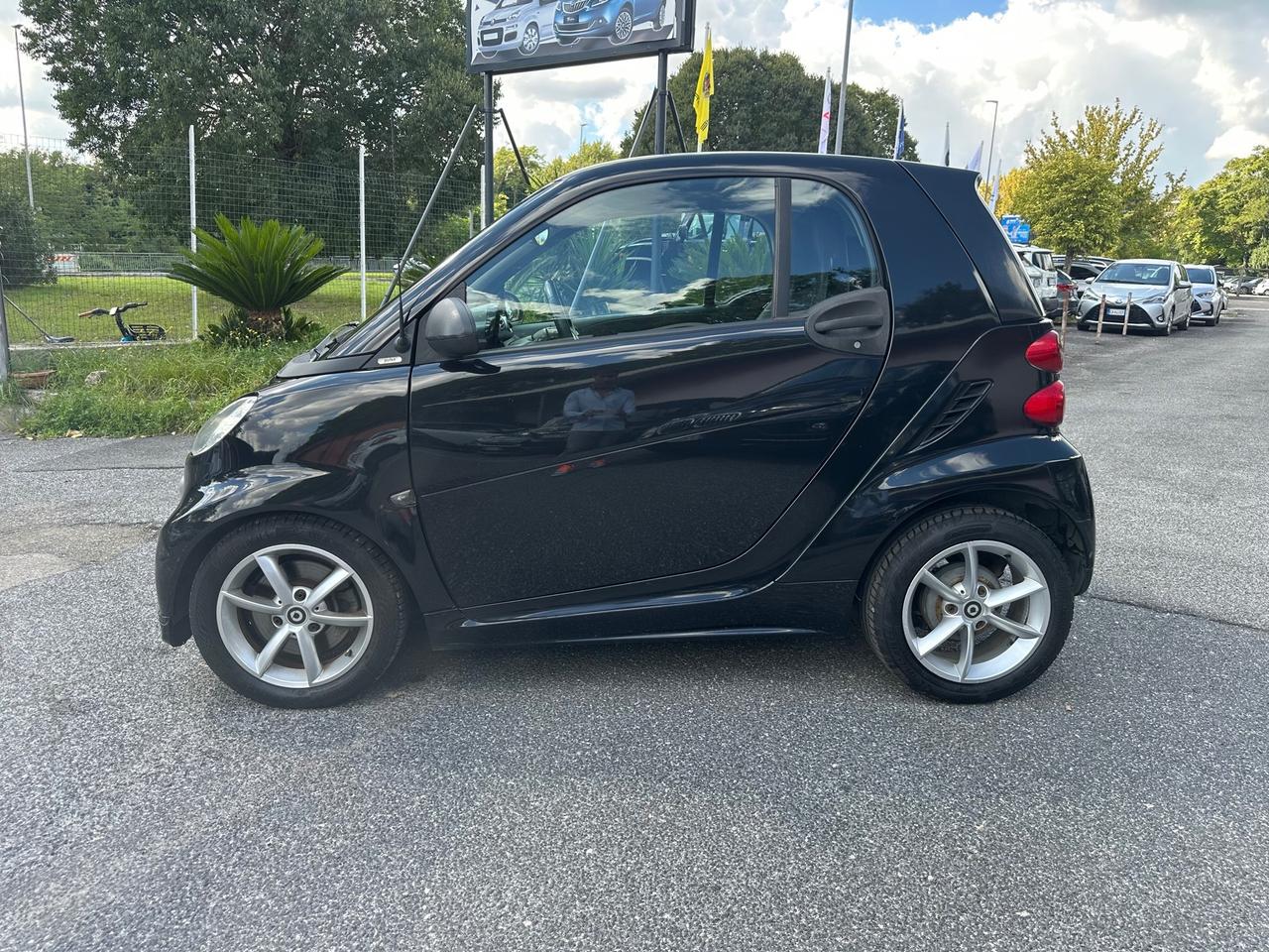 Smart ForTwo 1000 52 kW MHD coupé pulse Servosterzo Permute Nessun obbligo finanziario Garanzia