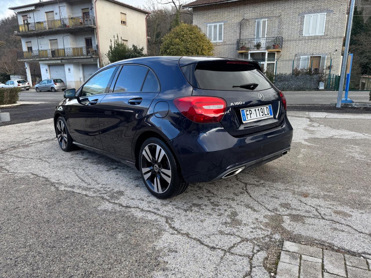 Mercedes-benz A 180 d Premium NIGHT EDITION