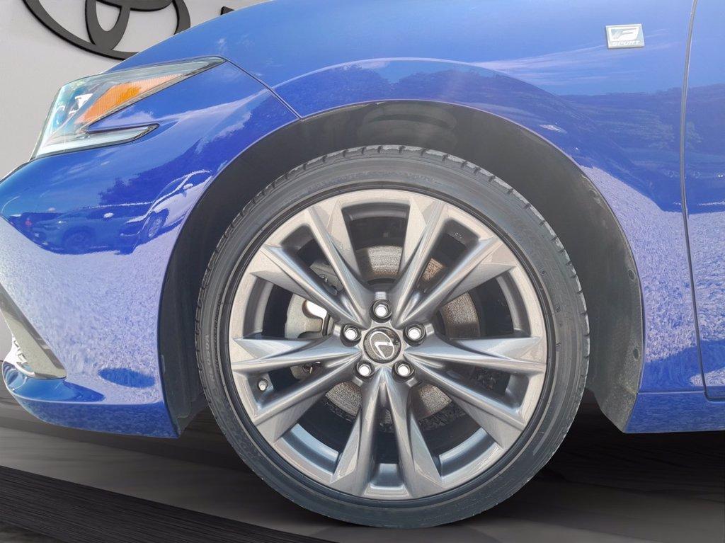 LEXUS Es 300h 2.5 executive cvt del 2020