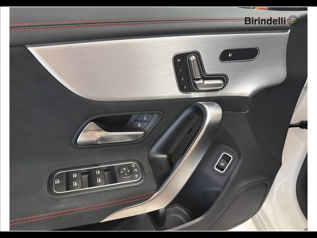 Mercedes-Benz CLA Coupé (C118) - CLA 200 d Automatic Premium