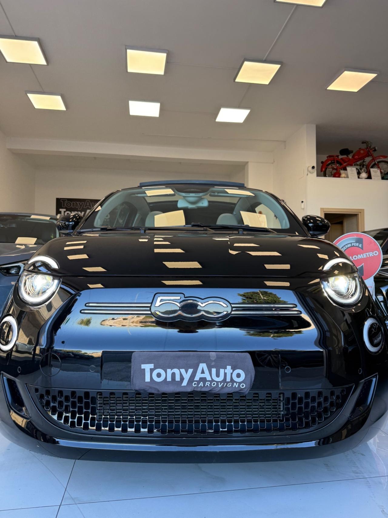 Fiat 500 EDIZIONE LIMITATA, CAMBIO AUTOMATICO, TELECAMERA,FULL LED, NAVI,APPLE CARPLAY
