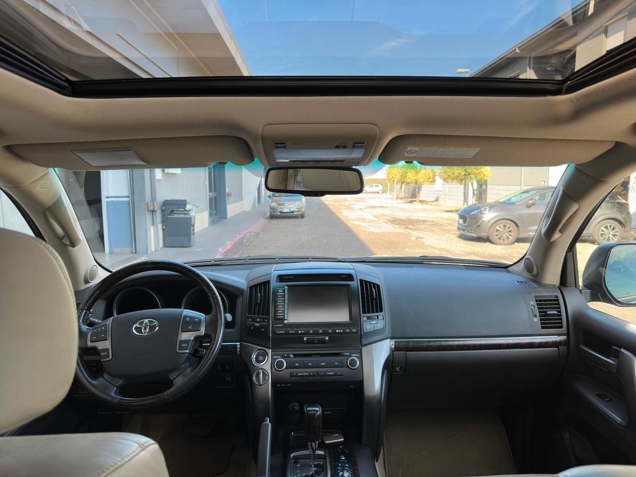 Toyota Land Cruiser V8 4.5 D4-D 7 posti
