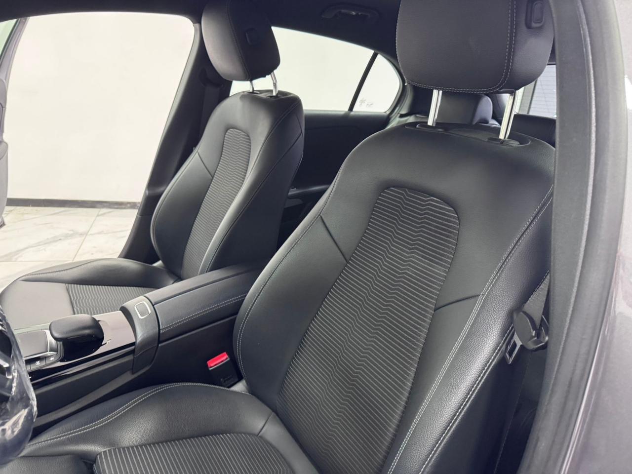 Mercedes-benz A 180 d Automatic SPORT-GARANTITA-2023