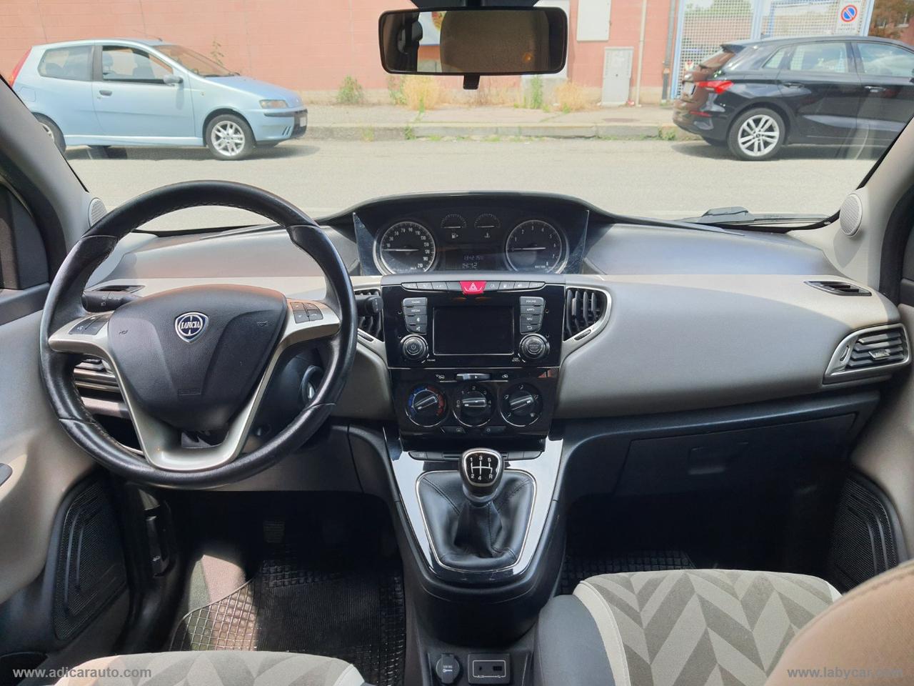 LANCIA Ypsilon 1.2 69 CV GPL Ecochic Opening edition