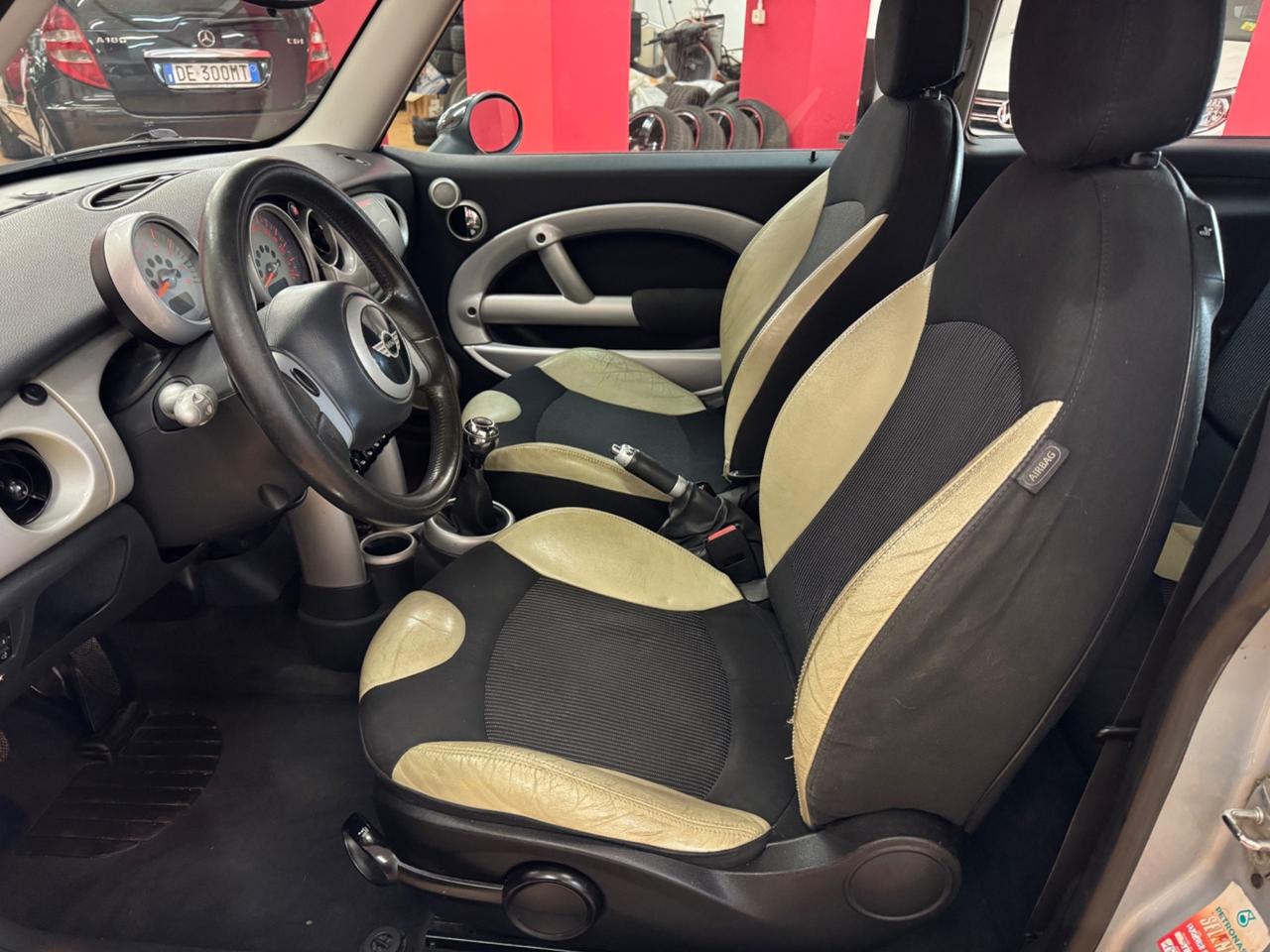 Mini Mini 1.6 16V Cooper