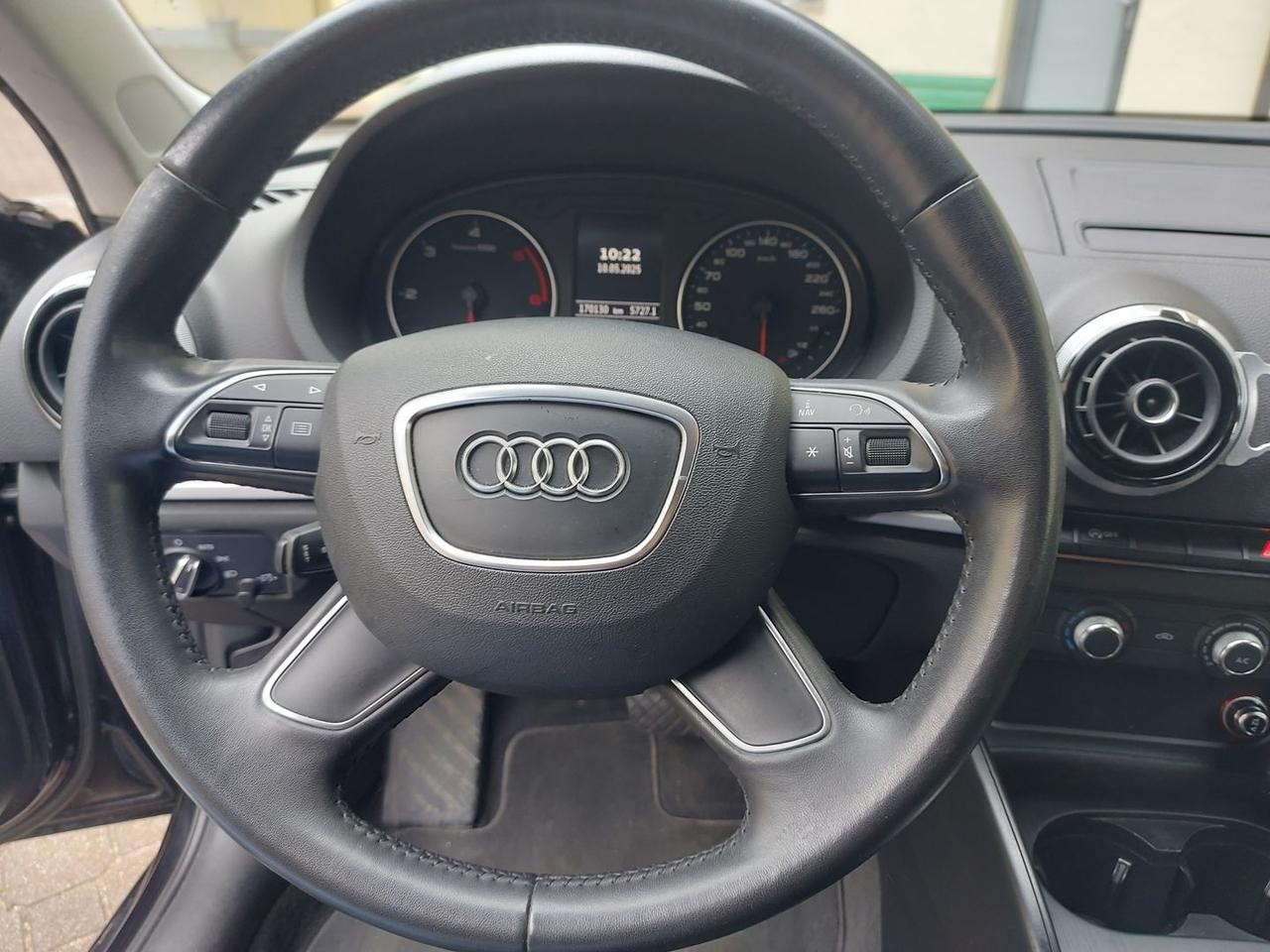 Audi A3 spback Ambiente 1.6 TDI dsg