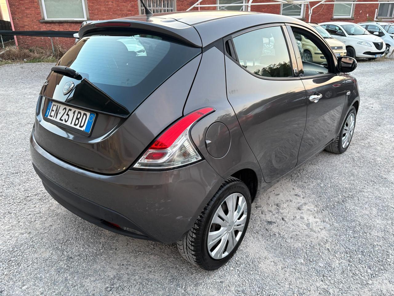 Lancia Ypsilon 1.2 GPL -Unico proprietario