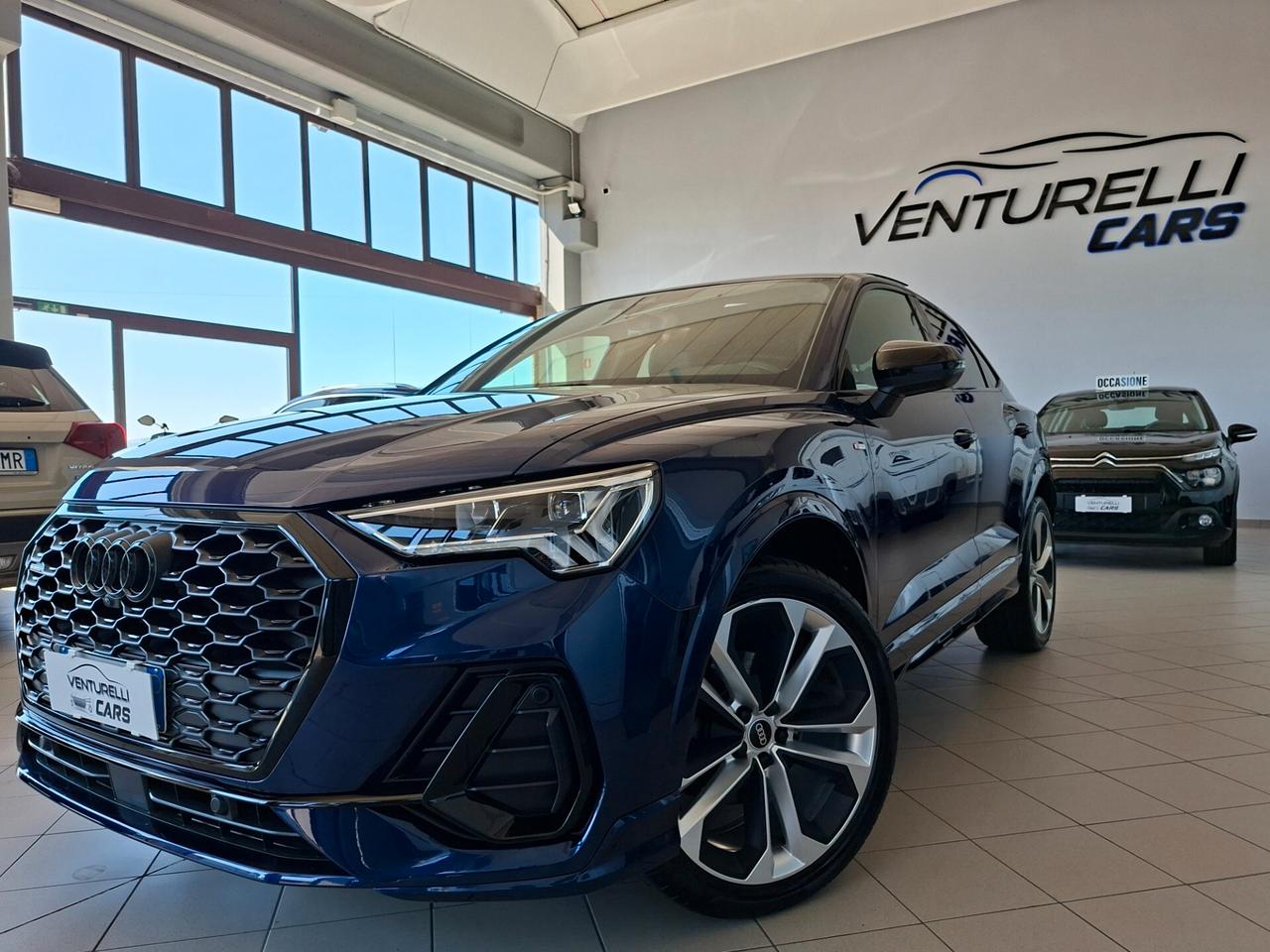 Audi Q3 SPB 35 TDI quattro S tronic line edition CON TETTO