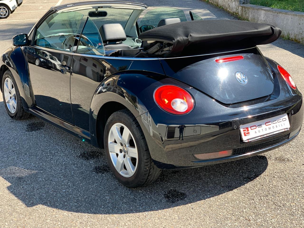 Volkswagen New Beetle 1.6 Cabrio