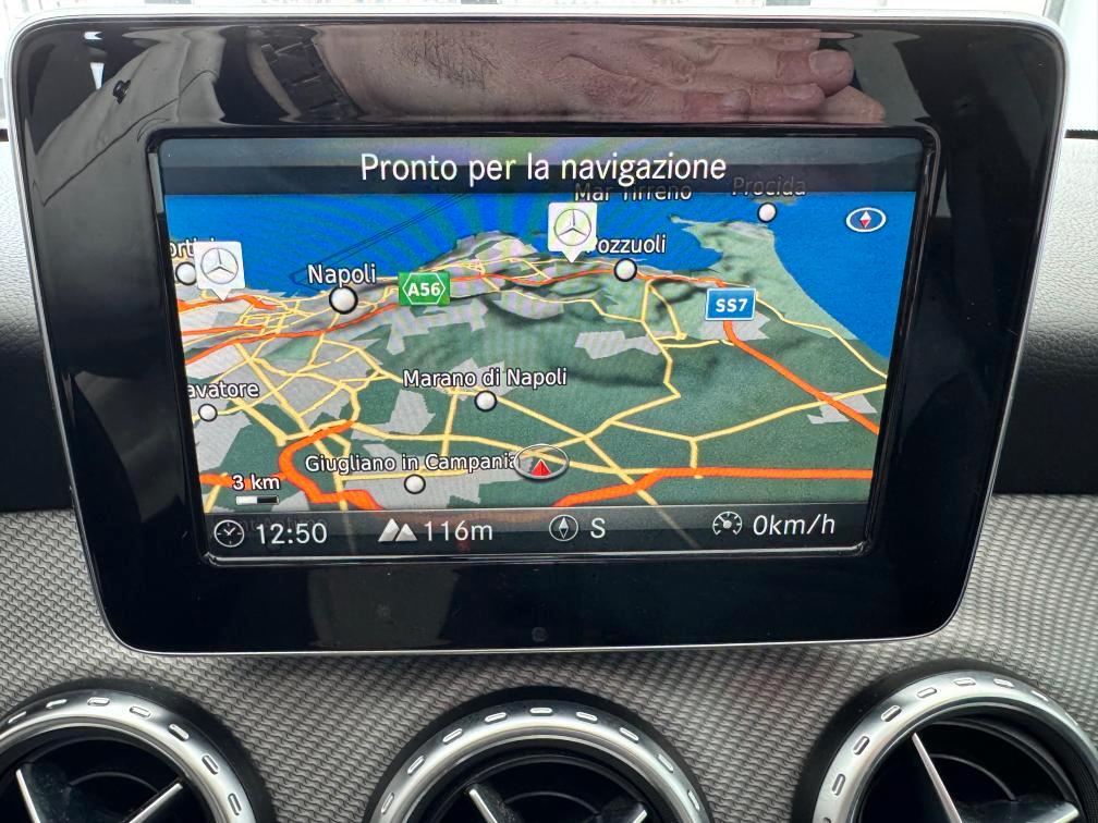 Mercedes-Benz GLA 200 d Sport Navi Pelle Pdc Retrocamera Uniprop