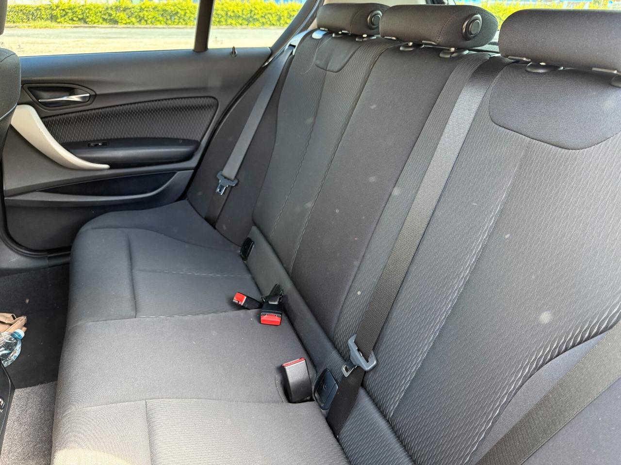 Bmw 118 118d 5p. Advantage