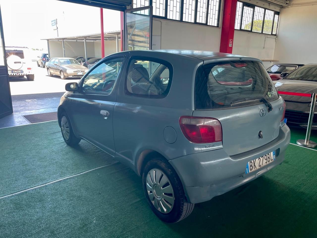 Toyota Yaris 1.0 Semi Automatica PERMUTE RATE
