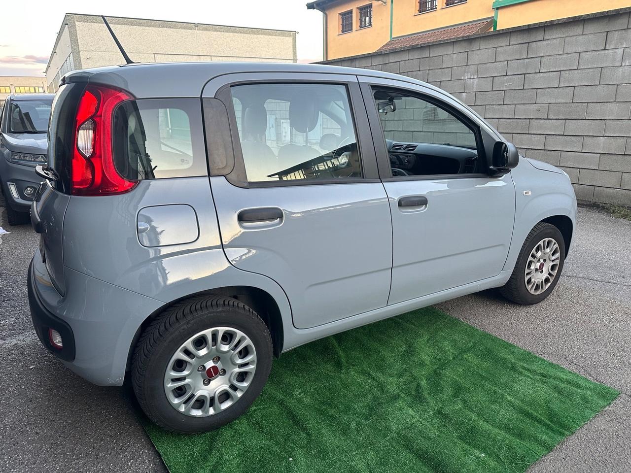 FIAT PANDA 1.2 BENZINA NEOPATENTATI
