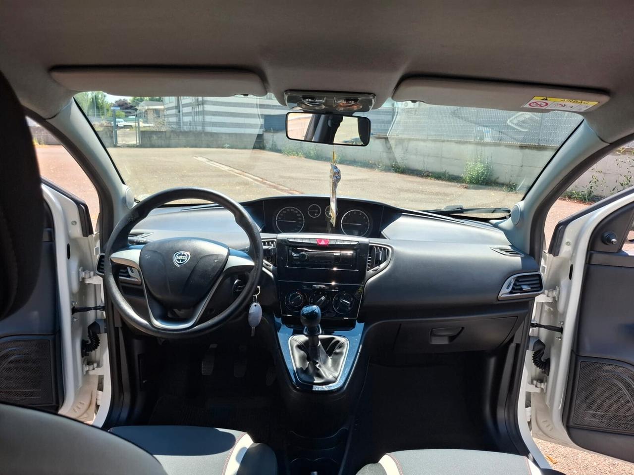 Lancia Ypsilon 1.2 GPL 126.000 KM NEOPATENTATI