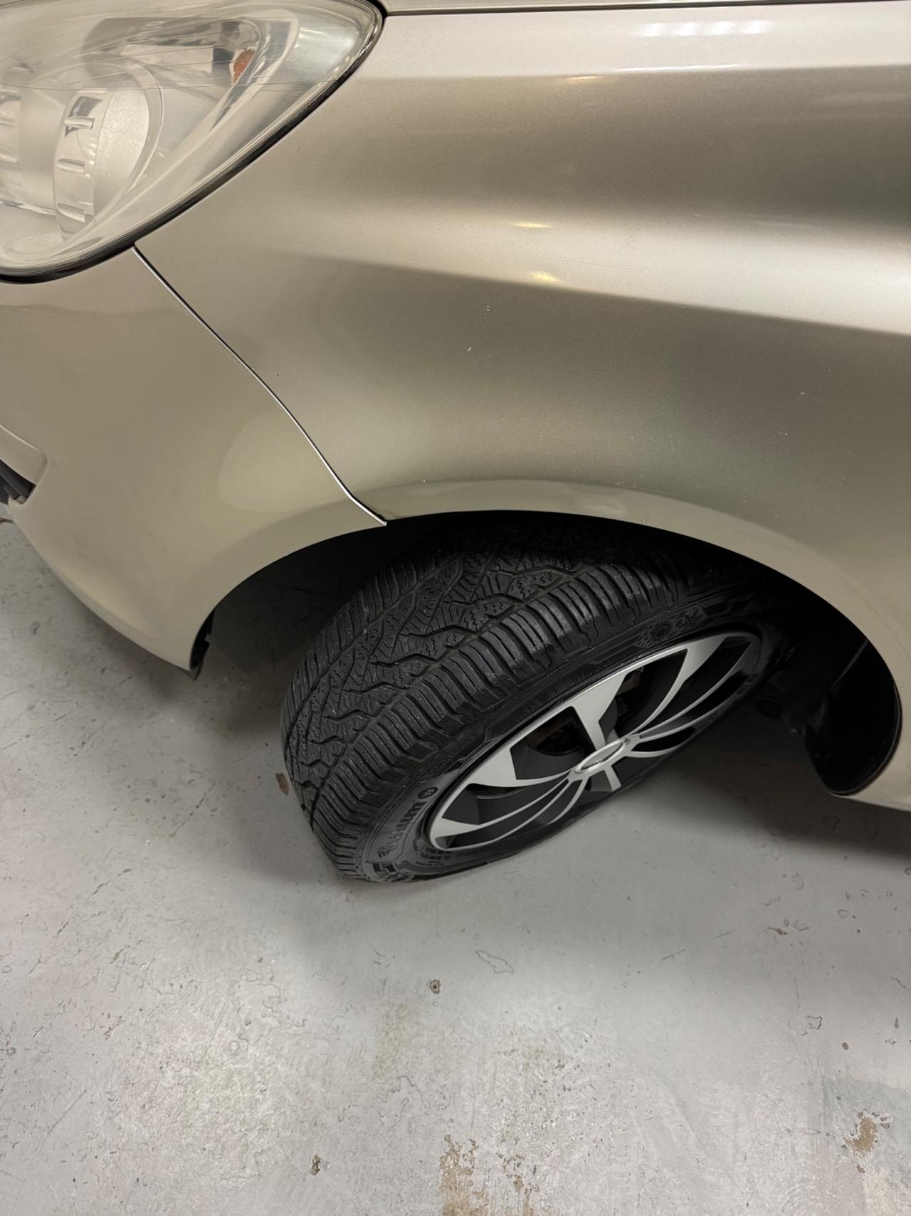 Opel Corsa 1.2 3 porte Sport