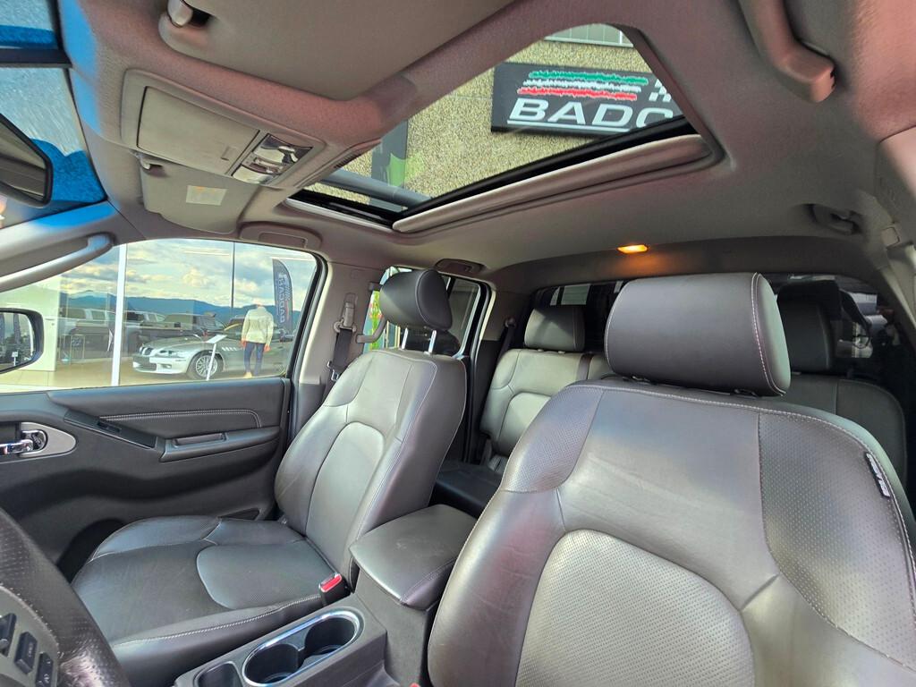 Nissan Navara 3.0 V6 DCI 231CV "LE" DA VETRINA!
