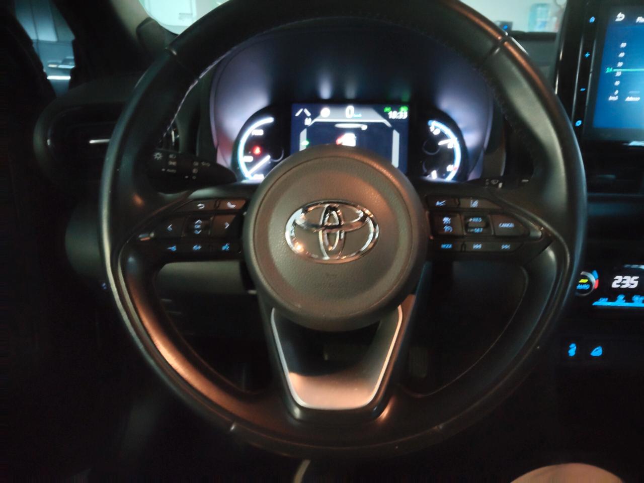 Toyota Yaris Cross 1.5 Hybrid 5p. E-CVT AWD-i Trend