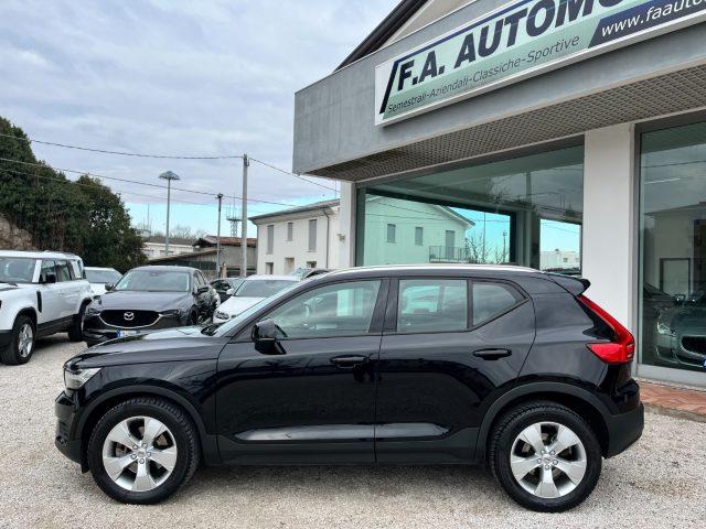 VOLVO XC40 D3 AWD Geartronic Momentum