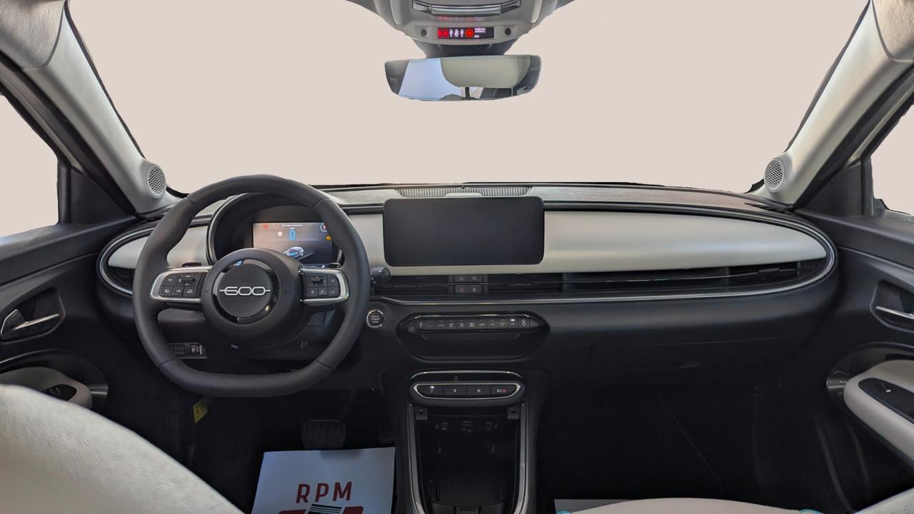 Fiat 600 Hybrid 110 CV DCT MHEV La Prima