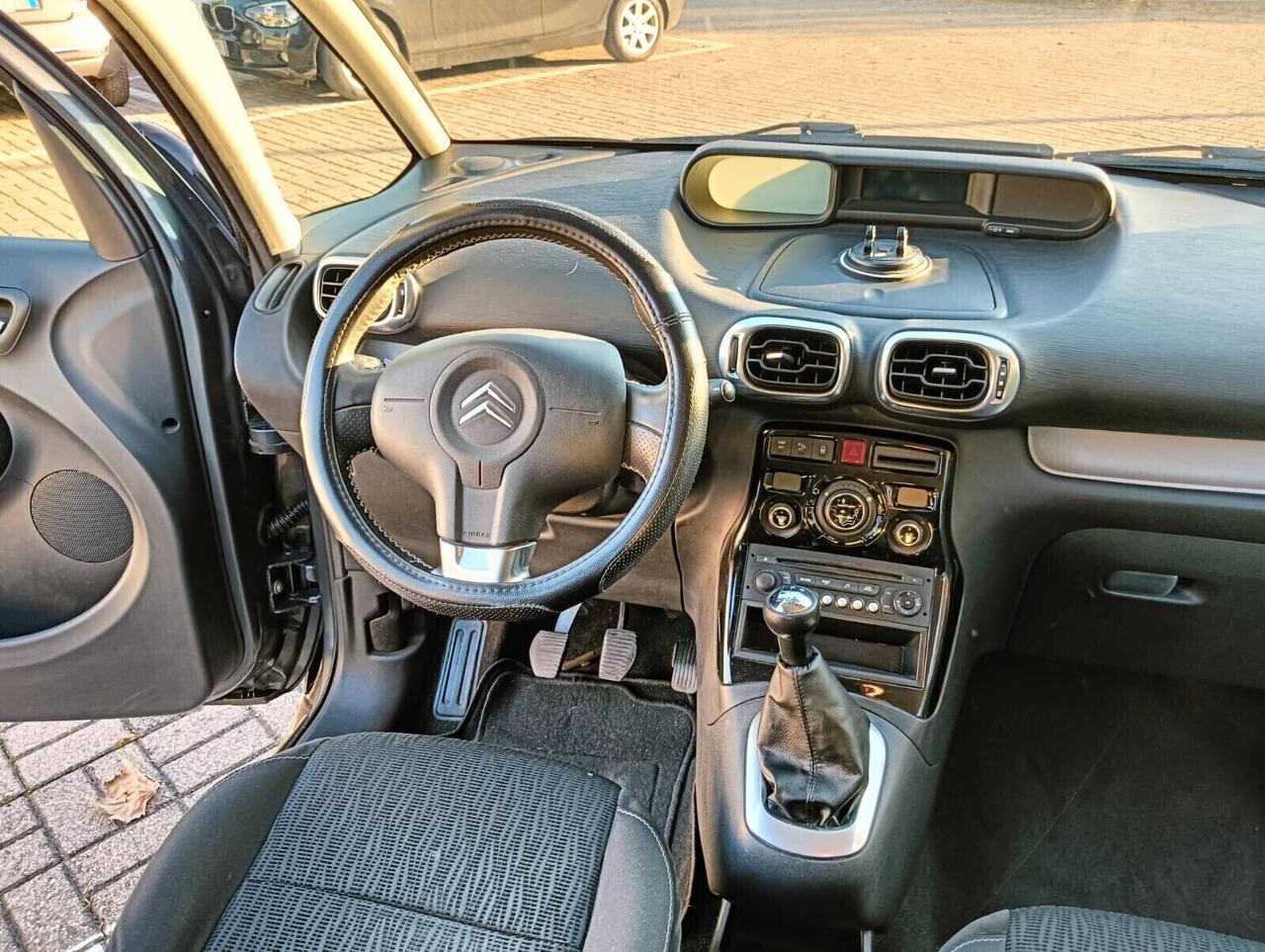 Citroen C3 Picasso 1.6 HDi 90 Exclusive Theatre.CELL 320 147 1147 WHATSAPP