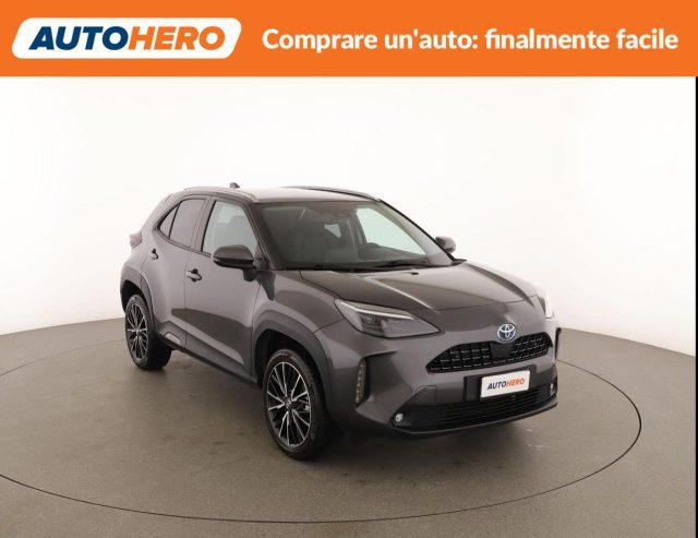 TOYOTA Yaris Cross 1.5 Hybrid 5p. E-CVT AWD-i Lounge