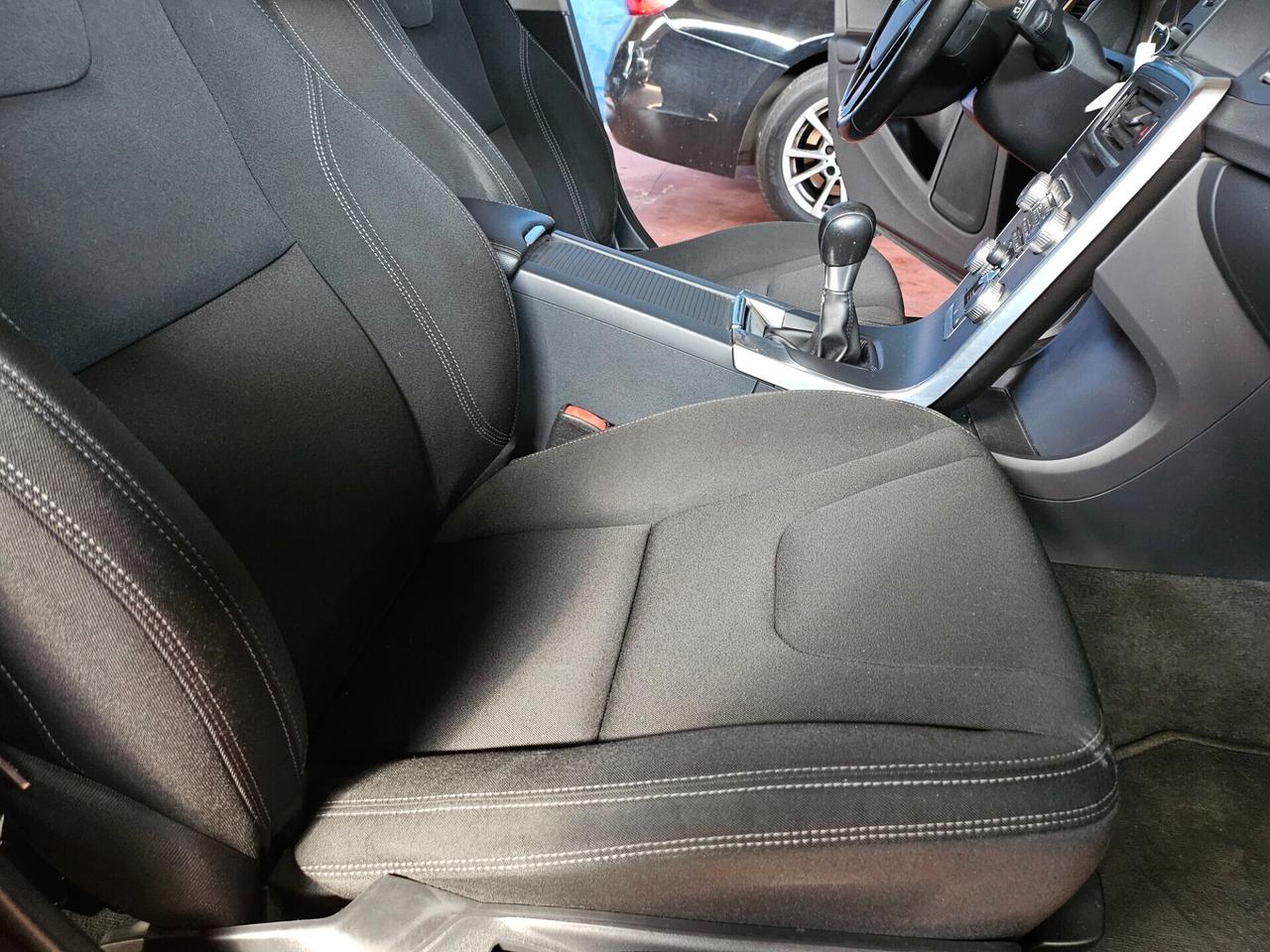 Volvo V60 D2 1.6 Kinetic