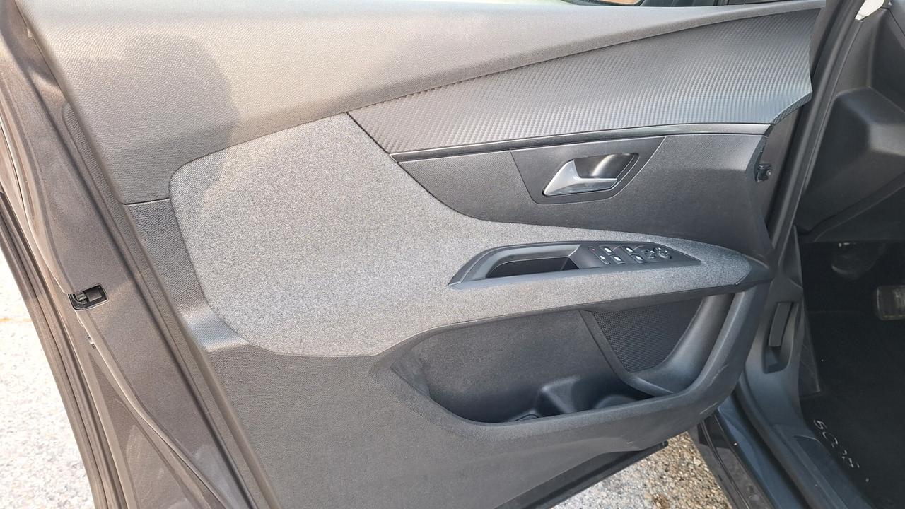 Peugeot 5008 1.5 BlueHDi 130 CV-Business 7 Posti