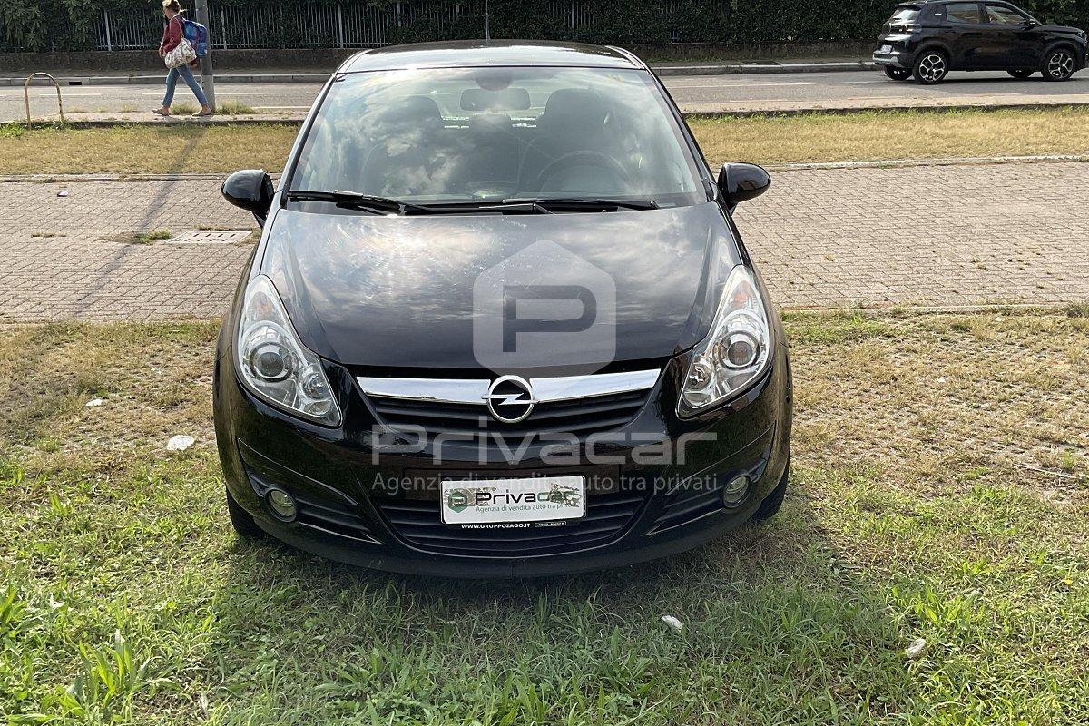 OPEL Corsa 1.4 16V 5 porte Cosmo