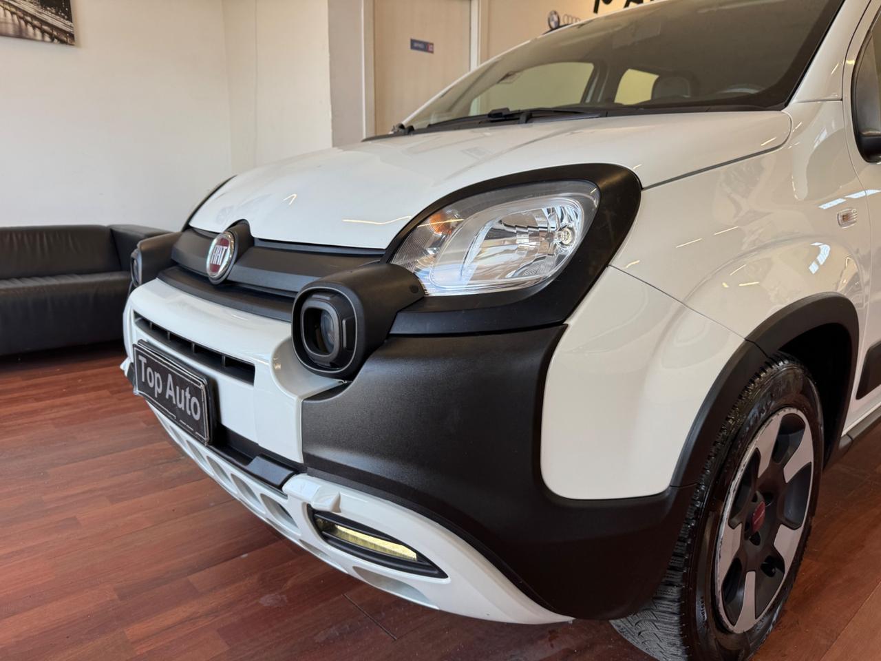 FIAT PANDA 1.0 FireFly S&S HYBRID CITY CROSS