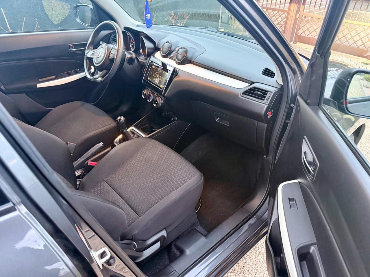 Suzuki Swift 1.2 Hybrid Top