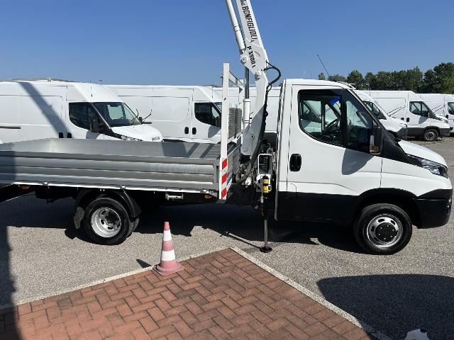 IVECO Daily 35 C17 3000 cab. E5b+ Cassone + Gru