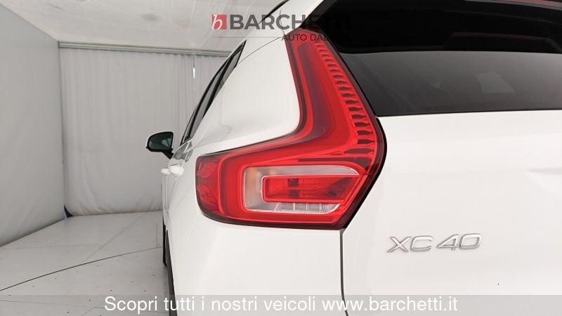 Volvo XC40 (2017----) T2 MOMENTUM CORE