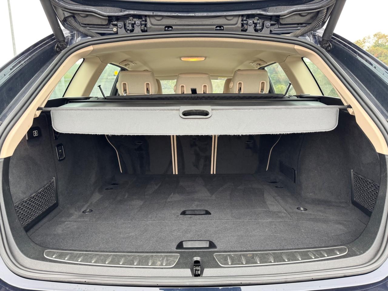 BMW 320d Automatic Touring XDRIVE - Navi 17