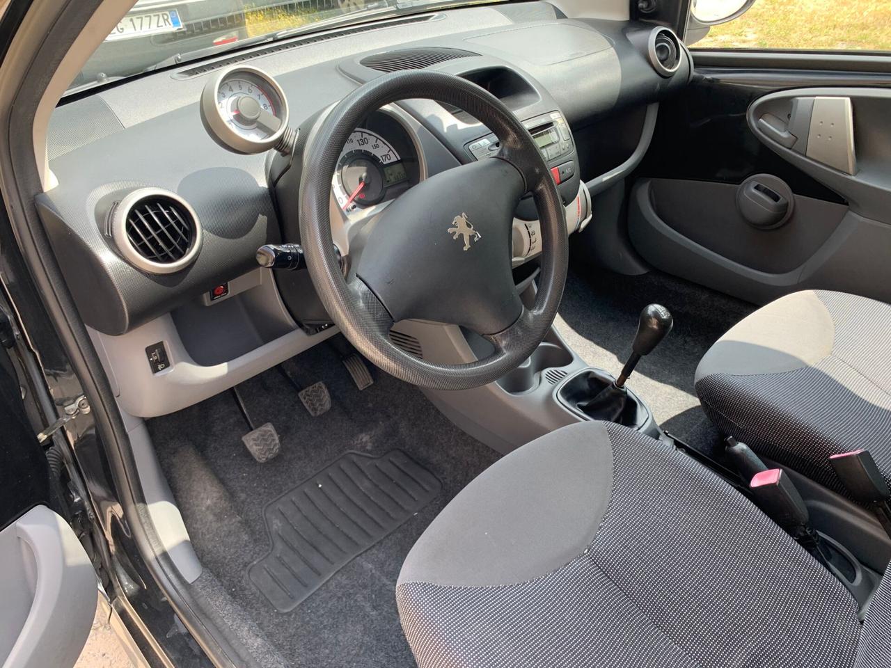 Peugeot 107 1.0 68CV 3p. Sweet Years
