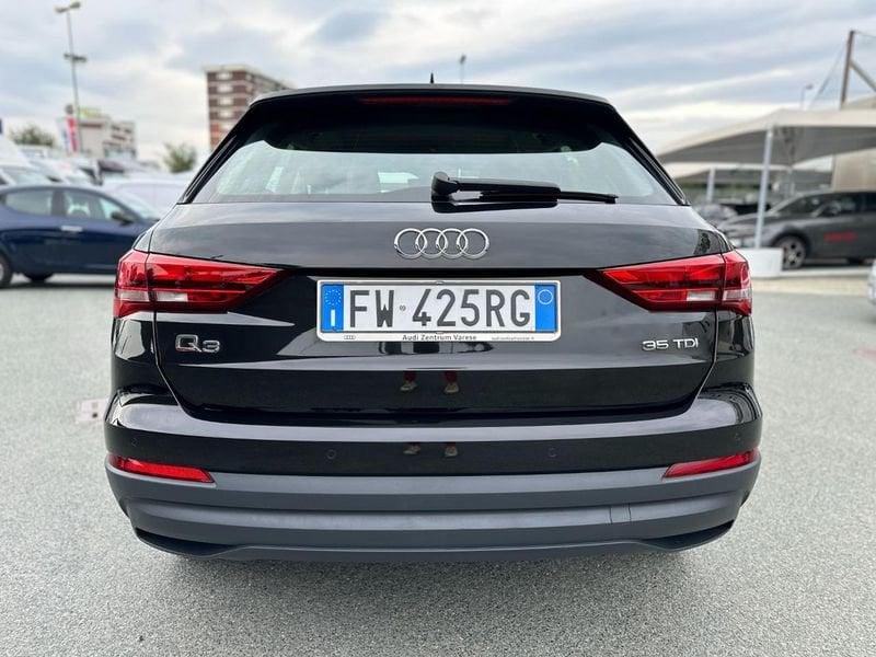 Audi Q3 35 TDI S tronic Business