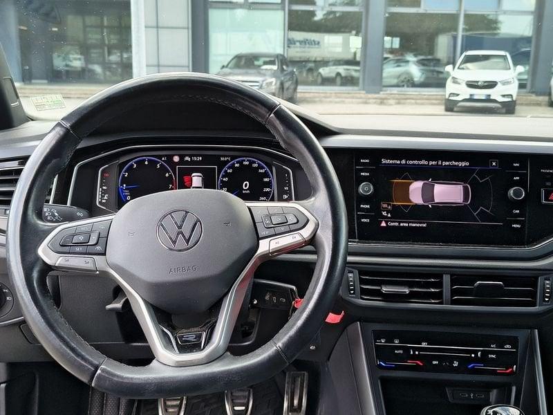 Volkswagen Taigo 1.0 TSI 110 CV R-Line NEOPATENTATI