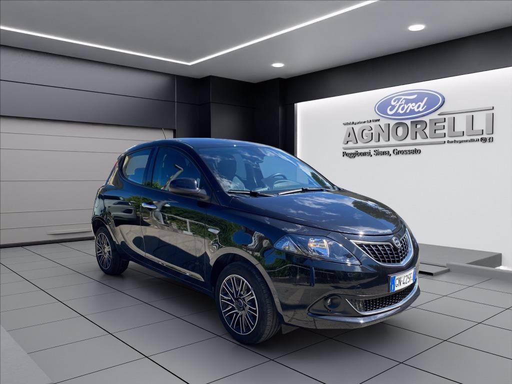 LANCIA Ypsilon 1.0 firefly hybrid Gold s&s 70cv 5p.ti del 2023