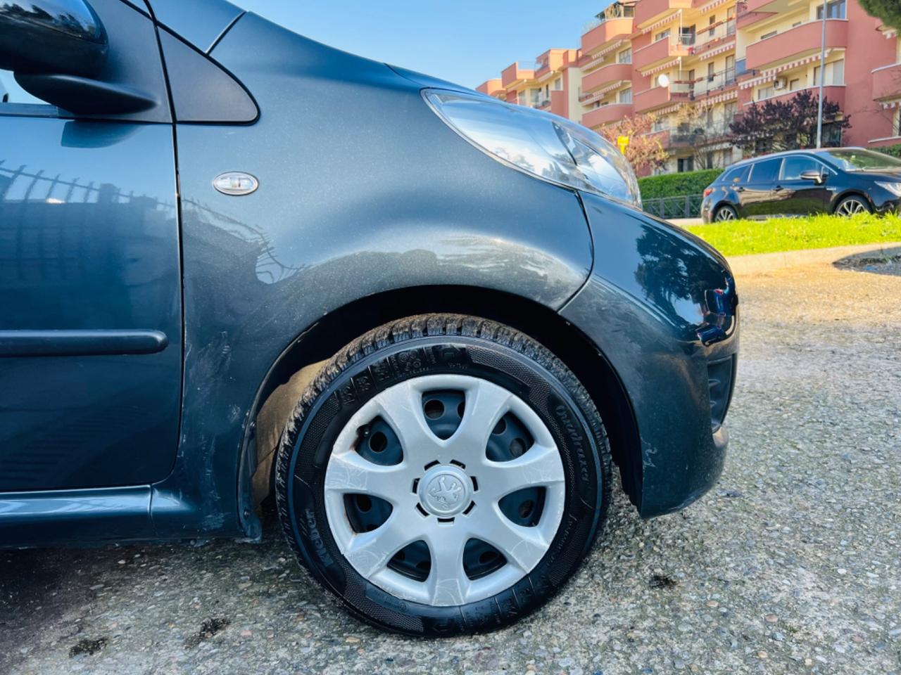 Peugeot 107 1.0 68CV 5p. Sweet Years