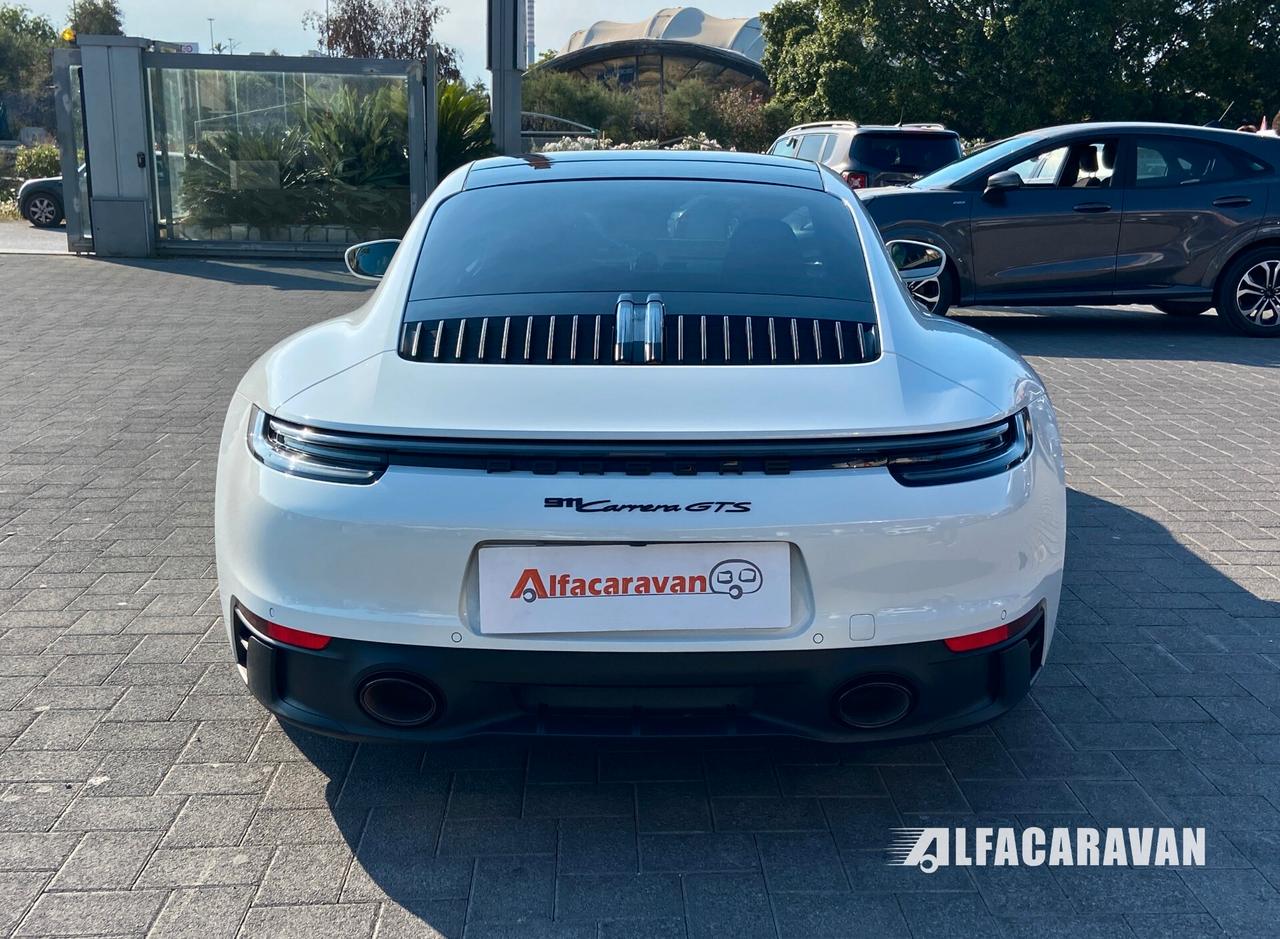 Porsche 911 992 Carrera 2 Coupe GTS auto