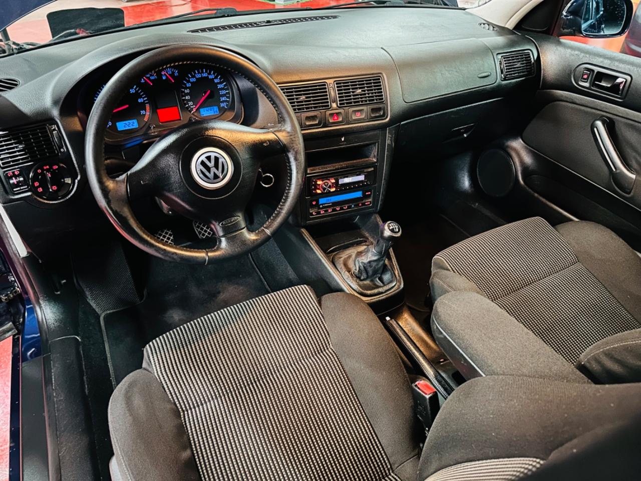Volkswagen Golf 1.6 cat 5 porte Highline