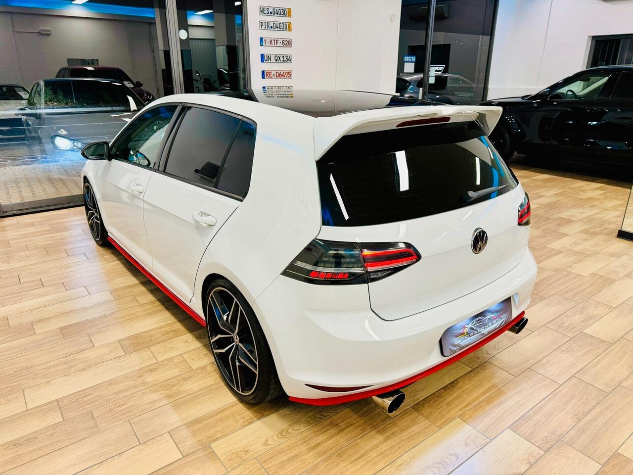 VW Golf 7 R-Line GTI PACK - 1.4 TSI 122CV DSG 5p High.