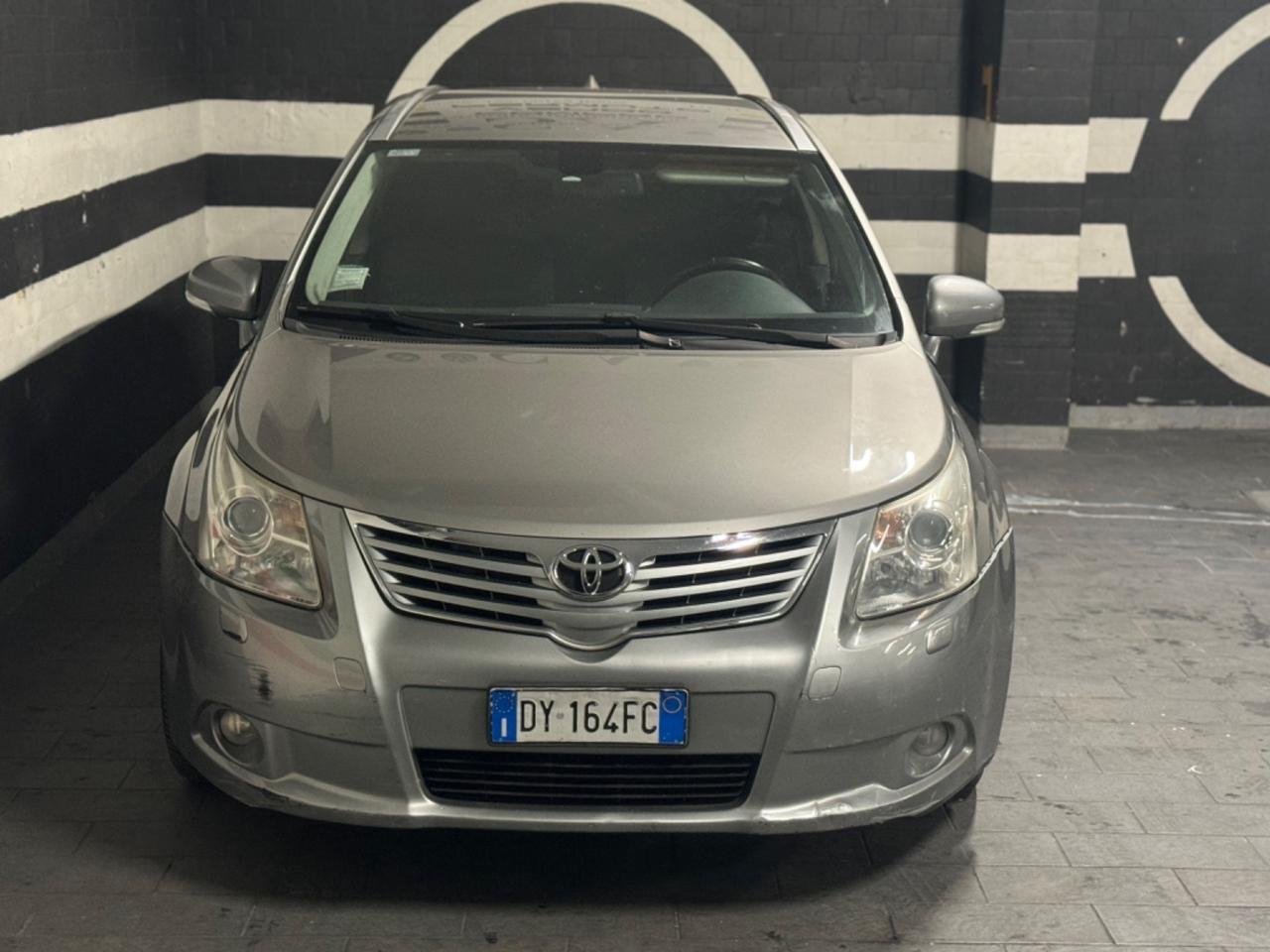 Toyota Avensis 2.2 D-Cat aut. Wagon Executive