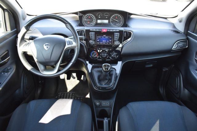 LANCIA Ypsilon 1.2 69 CV 5 porte S&S Gold