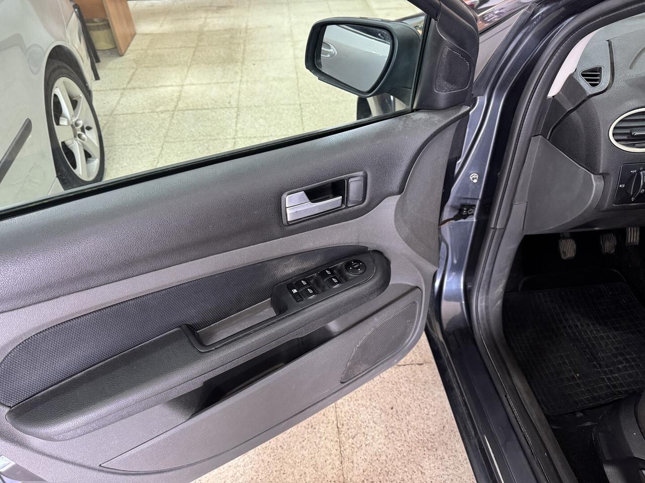 FORD FOCUS Berlina 1.6 TDCi 90 cv.