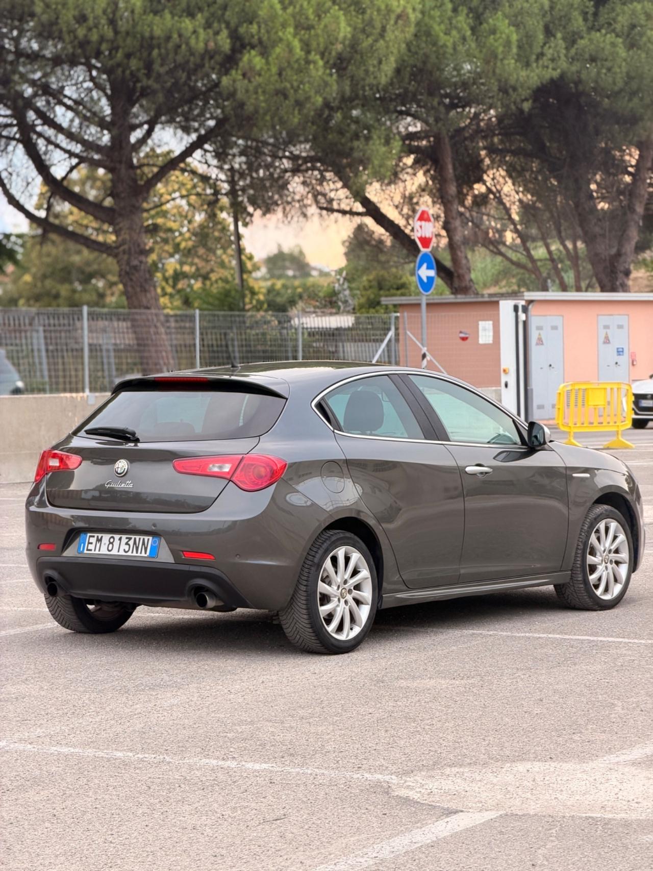 Alfa Romeo Giulietta 2.0 JTDm-2 140 CV Distinctive