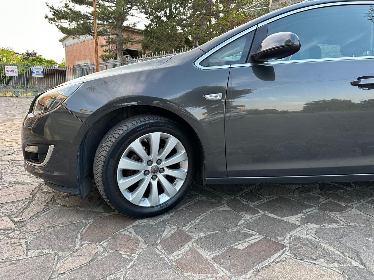Opel Astra 1.4 Turbo 140CV 4 porte GPL Tech Advance